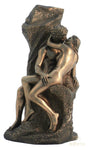 El Beso es una de las obras de arte más famosas, creada en 1882 por el escultor Auguste Rodin. Representa el abrazo de Paolo y Francesca, narrado por Dante Alighieri en el quinto canto del Infierno.