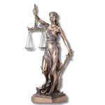 FIGURA LA JUSTICIA  (Altura 75 cm Ancho 29 cm)